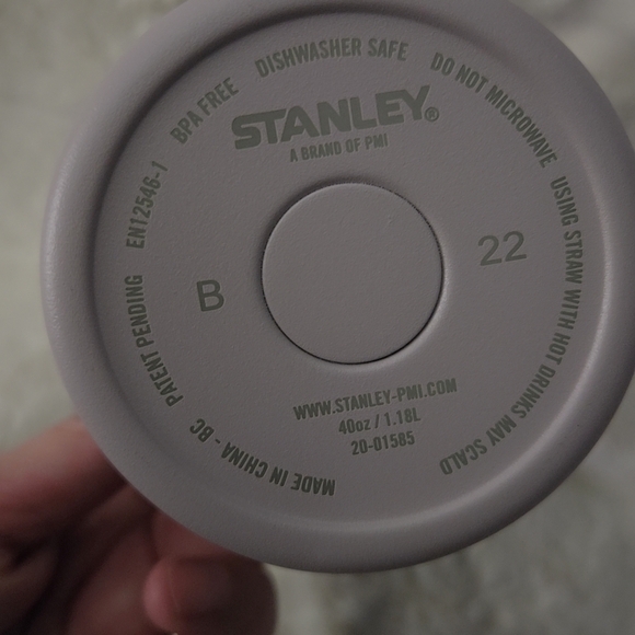 Stanley Purple Lilac Lavender Tumbler with Handle 40 Oz - Picture 3 of 9